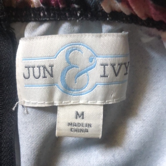 Floral dress above the knee with zipper - Picture 4 of 4